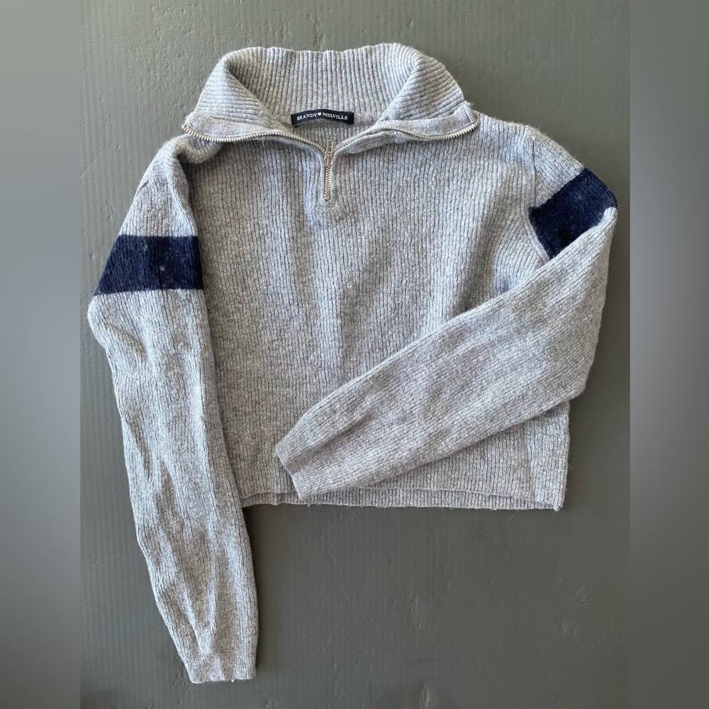 Brandy Melville Sweater